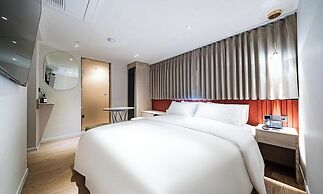 Sinchon APL Hotel