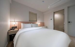 Sinchon APL Hotel