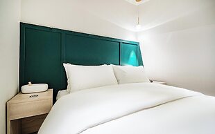 Sinchon APL Hotel