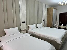 Aram Baland Hotel