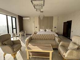 Aram Baland Hotel