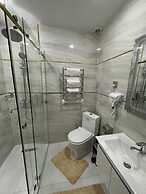 Aram Baland Hotel