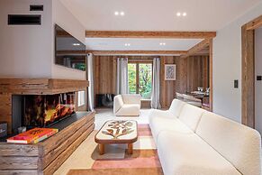 Superb Chalet Isatis, Renovated in Megeve