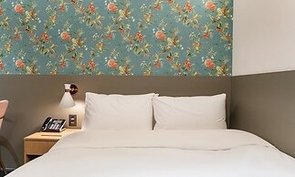 No. 25 Hotel Sinchon