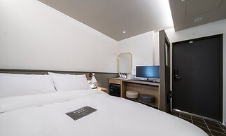 No. 25 Hotel Sinchon