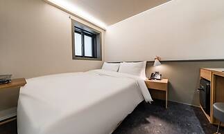 No. 25 Hotel Sinchon