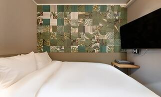 No. 25 Hotel Sinchon