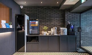 No. 25 Hotel Sinchon