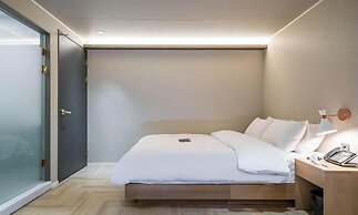 No. 25 Hotel Sinchon