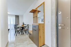 ARA Lux Apartments