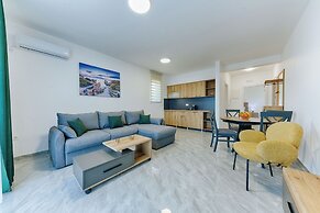 ARA Lux Apartments