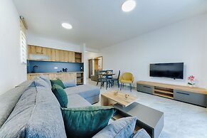 ARA Lux Apartments