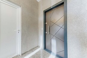ARA Lux Apartments