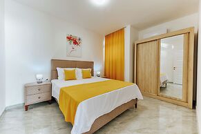 ARA Lux Apartments