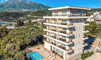 ARA Lux Apartments