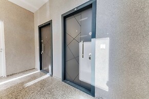 ARA Lux Apartments