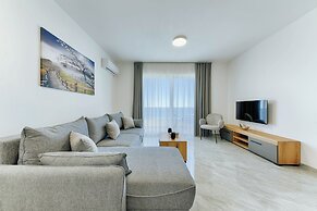 ARA Lux Apartments