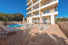 ARA Lux Apartments