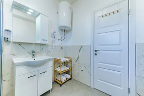 ARA Lux Apartments