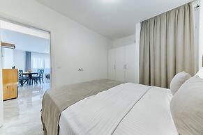 ARA Lux Apartments