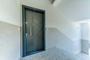 ARA Lux Apartments