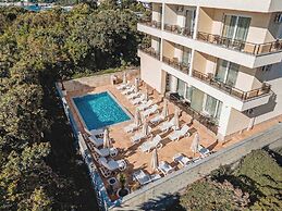 ARA Lux Apartments