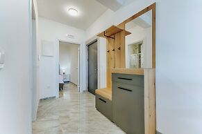 ARA Lux Apartments