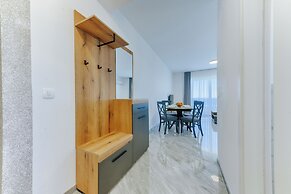 ARA Lux Apartments