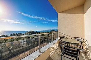 ARA Lux Apartments