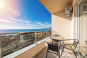 ARA Lux Apartments