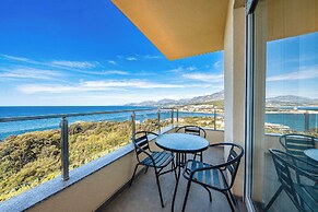 ARA Lux Apartments
