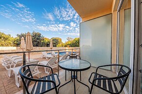 ARA Lux Apartments