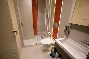 Nearest Airport Hotel