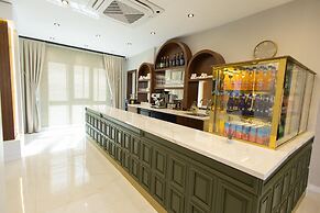 Nearest Airport Hotel