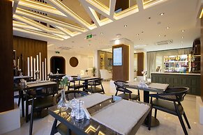 Nearest Airport Hotel