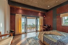 ELIVAAS Ivory Ridge 9BHK Cliffside Villa