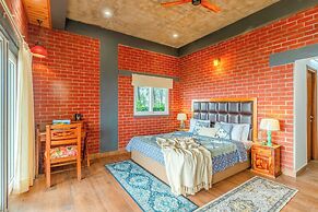 ELIVAAS Ivory Ridge 9BHK Cliffside Villa