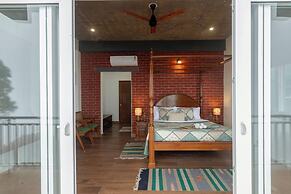 ELIVAAS Ivory Ridge 9BHK Cliffside Villa