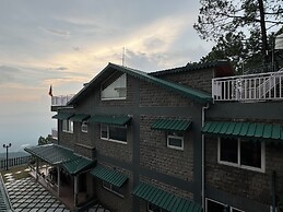 ELIVAAS Ivory Ridge 9BHK Cliffside Villa