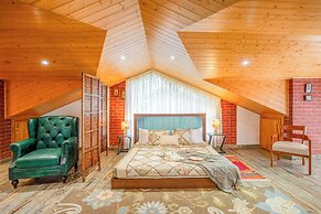 ELIVAAS Ivory Ridge 9BHK Cliffside Villa