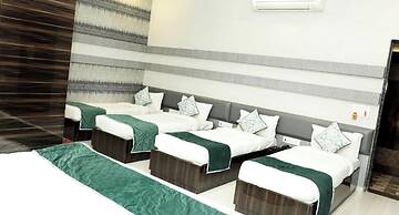 Hotel Rajwada Palace