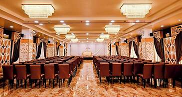 Hotel Rajwada Palace