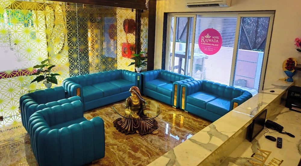 Hotel Rajwada Palace