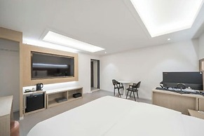 DEUMEU HOTEL