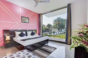 Alaya Stays Tranquil Meadows 5BHK Farm