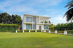 Alaya Stays Tranquil Meadows 5BHK Farm