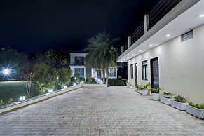 Alaya Stays Tranquil Meadows 5BHK Farm