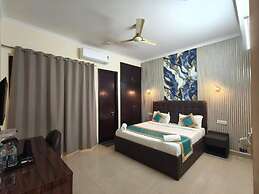 Hotel Fortune Home Sector 72 Noida