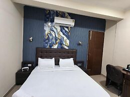 Hotel Fortune Home Sector 72 Noida