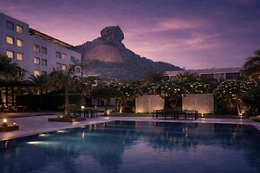 Hillcrest Hotel & Resort
